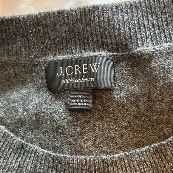 J. Crew Cashmere Charcoal Gray Crewneck Sweater - Picture 2 of 5